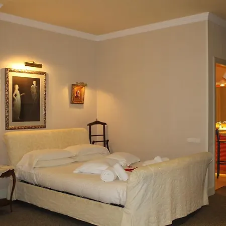For Rent I Apartment *